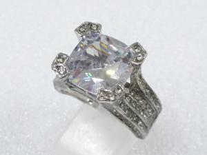 クリスタル　指輪(20号)